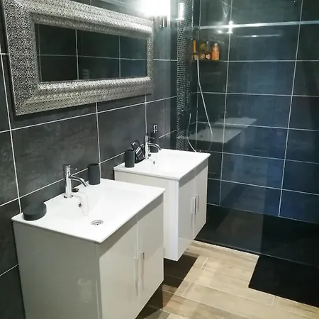 Διαμέρισμα Terra Rossa- Clim- Pieds Dans L'eau Conca